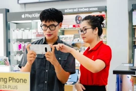 Smartphone chạy Android thuần mượt mà, chạy Snapdragon 7s Gen3 mở bán chính hãng chỉ hơn 8 triệu