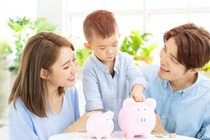 Vợ chồng nên chia sẻ hay giữ kín thu nhập?