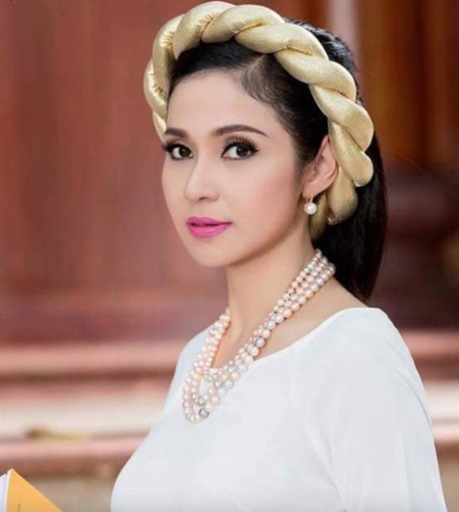 Cuộc sống trái ngược của "tứ đại mỹ nhân" màn ảnh thập niên 90 - Hình 6 Cuoc song trai nguoc cua