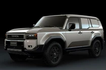 Toyota Land Cruiser Prado phiên bản xe van cốp sau 2.000 lít