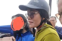 Cô giáo lao mình xuống sông cứu nữ sinh đuối nước 