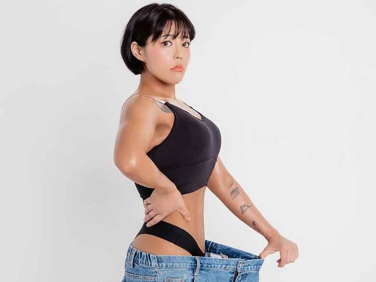Thời gian qua, Yang cố gắng duy trì vóc dáng săn chắc, song có phần tăng cân hơn so với 3 năm trước. Cuối năm ngoái, cô tiết lộ mình nặng 100 kg, trong khi cao 1,77 m. f5.jpg