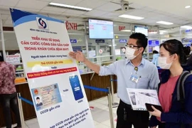 Khám bảo hiểm y tế không cần bản giấy, dùng thẻ thế nào? 