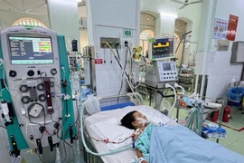 Cứu sống bé 4 tuổi sốt xuất huyết nặng, men tim tăng 200 lần