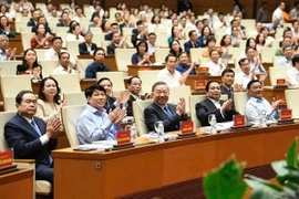 Bộ Chính trị yêu cầu xử lý sai phạm trong công tác cán bộ 