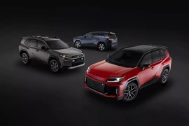 Toyota đang đặt cược lớn vào xe hybrid sạc điện 